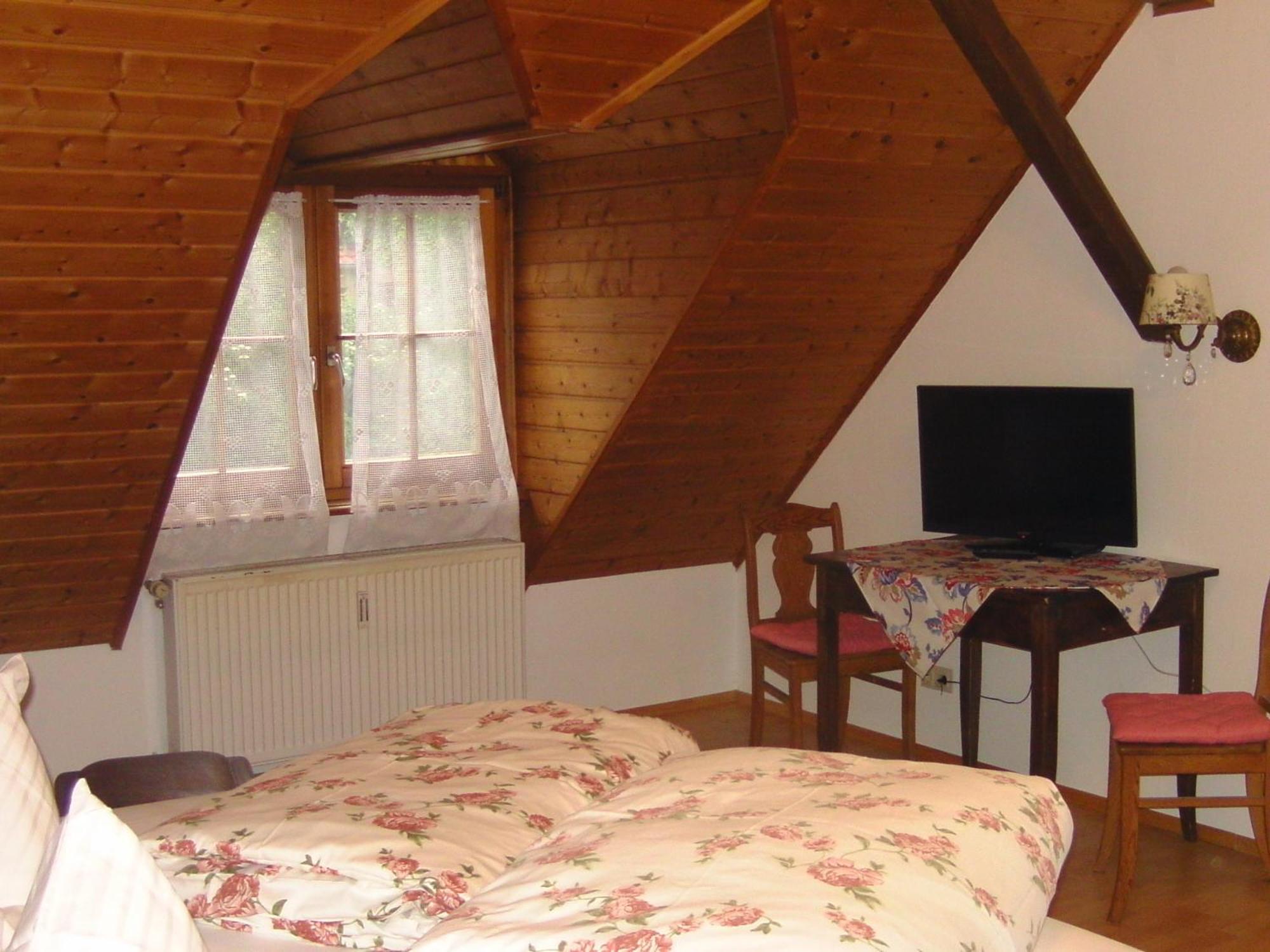 Alte Schreinerei-Auberge Harlekin Randegg Værelse billede