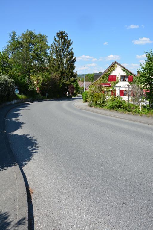 Alte Schreinerei-Auberge Harlekin Randegg Eksteriør billede